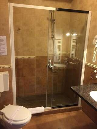 Отель Hotel Golden Rose Констанца-1